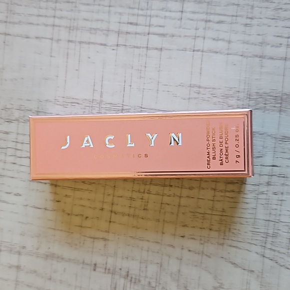 Jaclyn Cosmetics Blush in Swoon - Picture 2 of 3